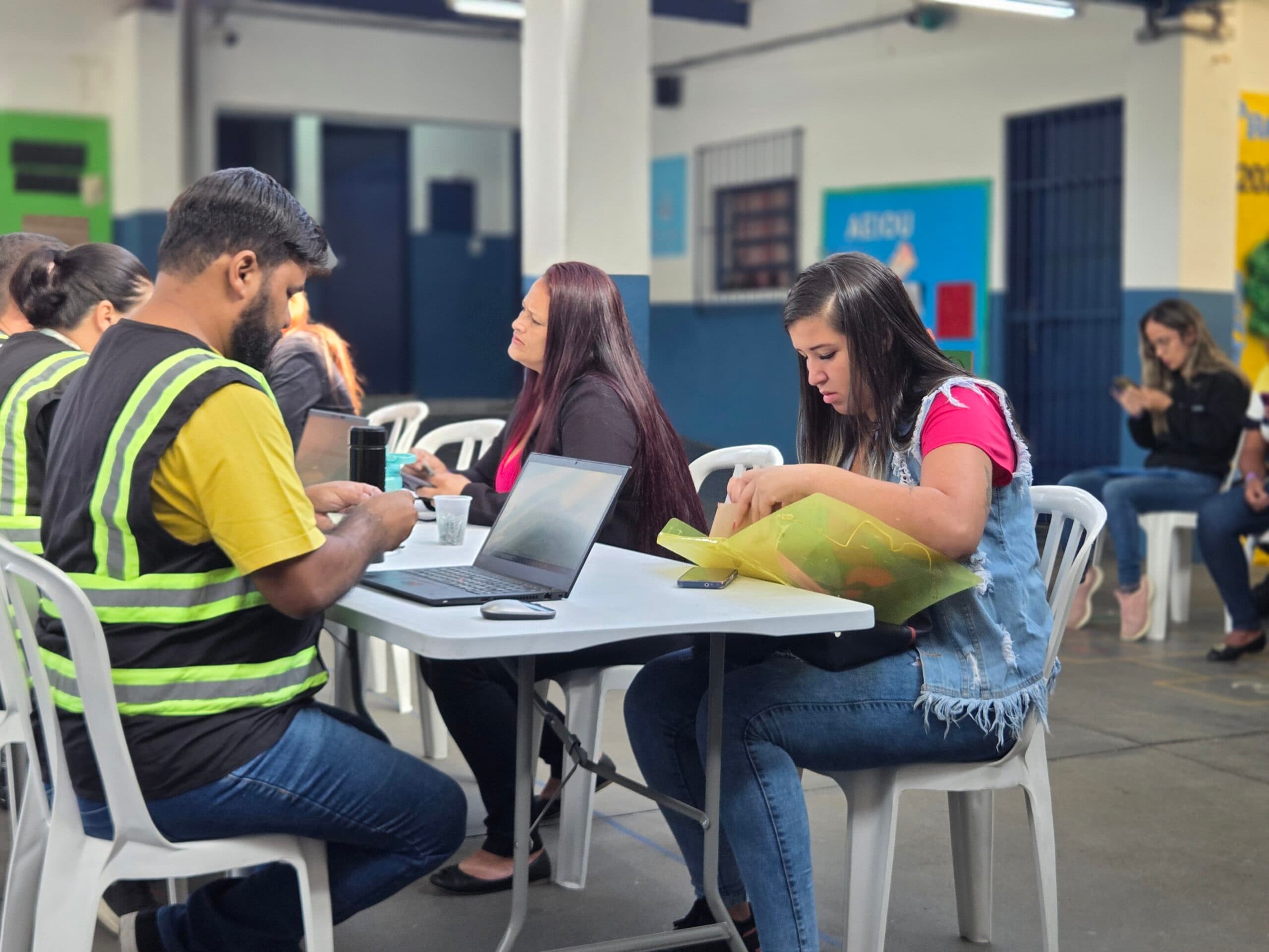 Imagem: Novo mutirão de emprego tem oportunidades no setor de logística